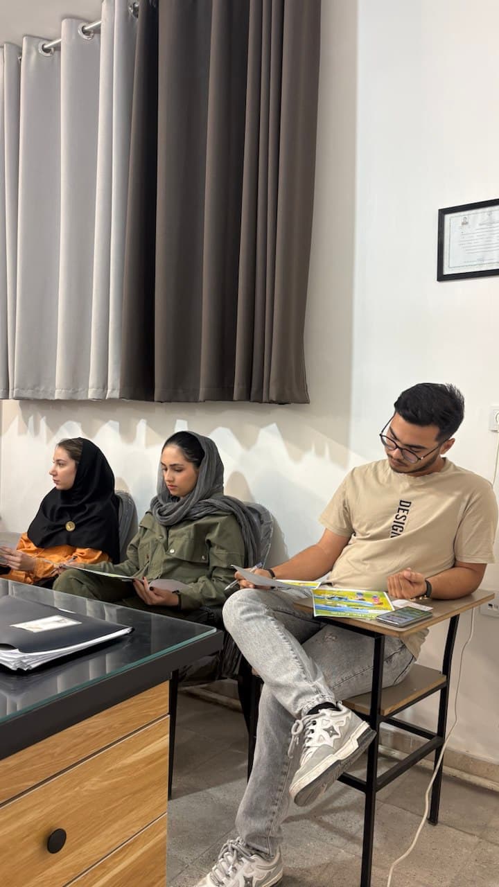 مرکزآموزشی زباهای خارجی فرواک