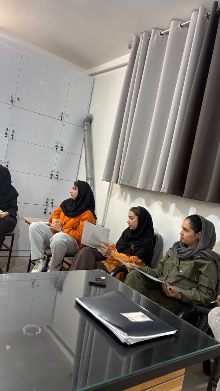 مرکزآموزشی زباهای خارجی فرواک